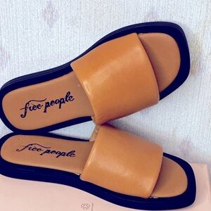 Free People-Wren Tan/Brown Slip-on Slide sandals
